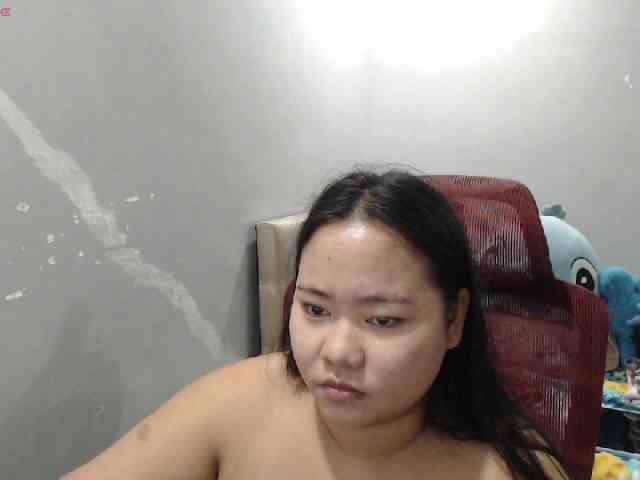 BubbleButtPinay webcam