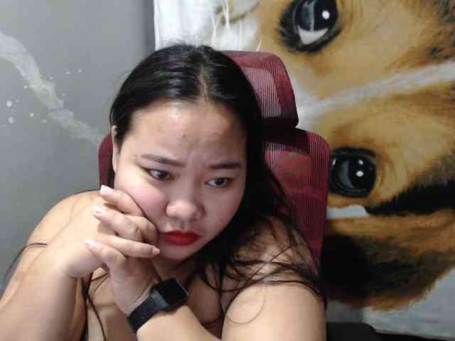 BubbleButtPinay webcam