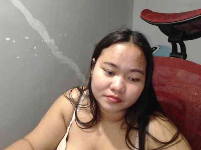 BubbleButtPinay webcam