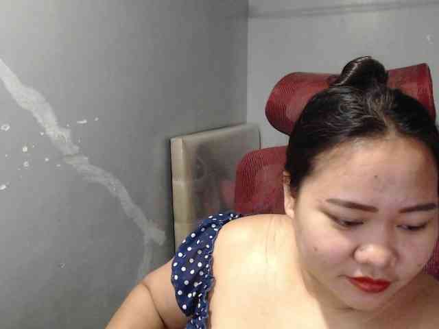 BubbleButtPinay webcam