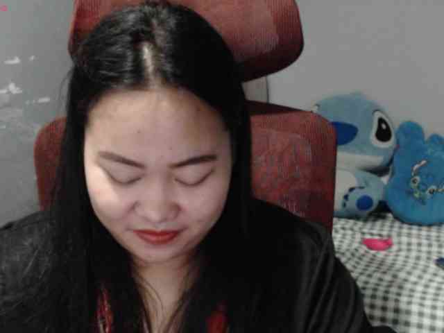 BubbleButtPinay webcam