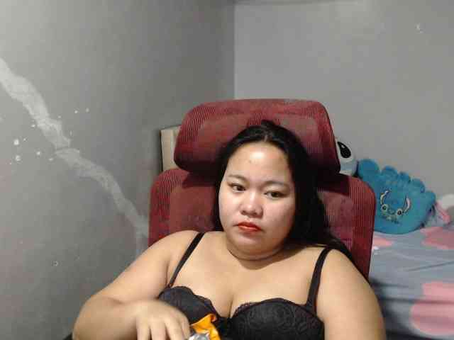 BubbleButtPinay webcam