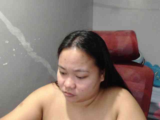 BubbleButtPinay webcam