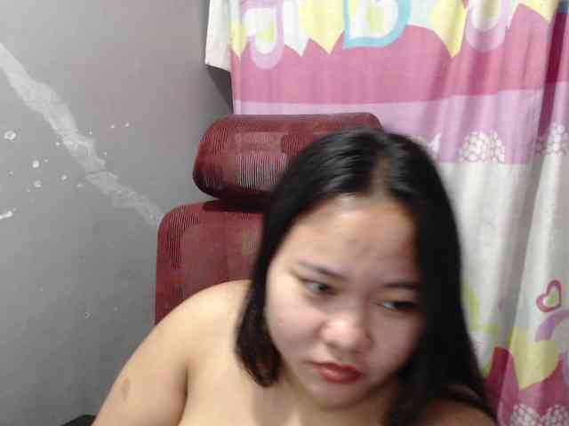 BubbleButtPinay webcam