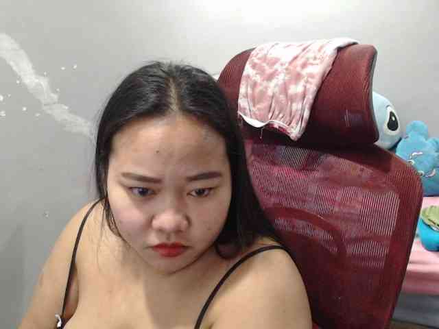 BubbleButtPinay webcam