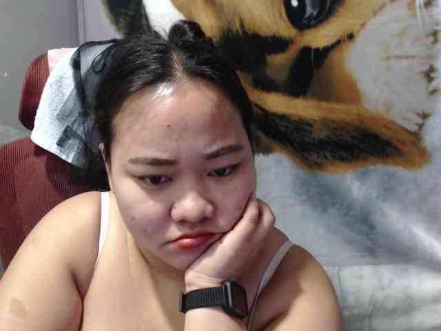 BubbleButtPinay webcam