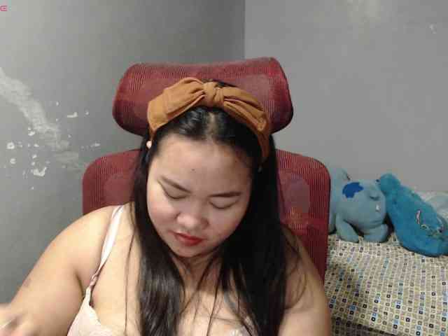 BubbleButtPinay webcam