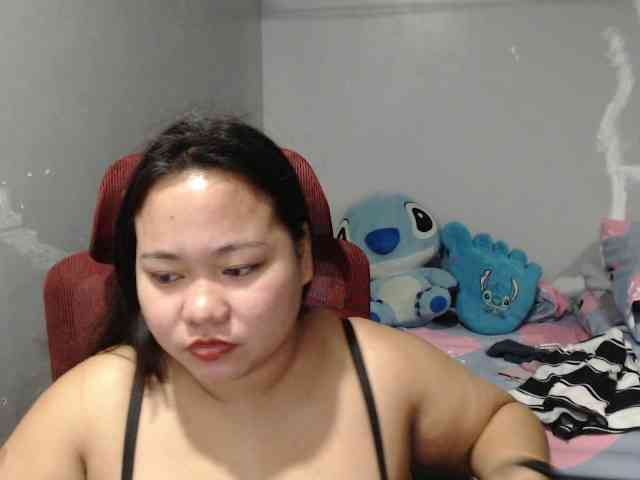BubbleButtPinay webcam