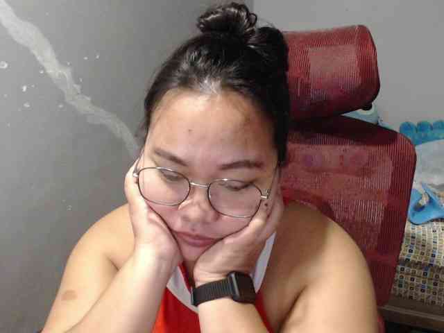 BubbleButtPinay webcam