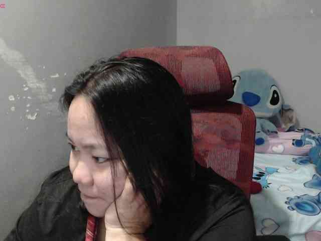 BubbleButtPinay webcam