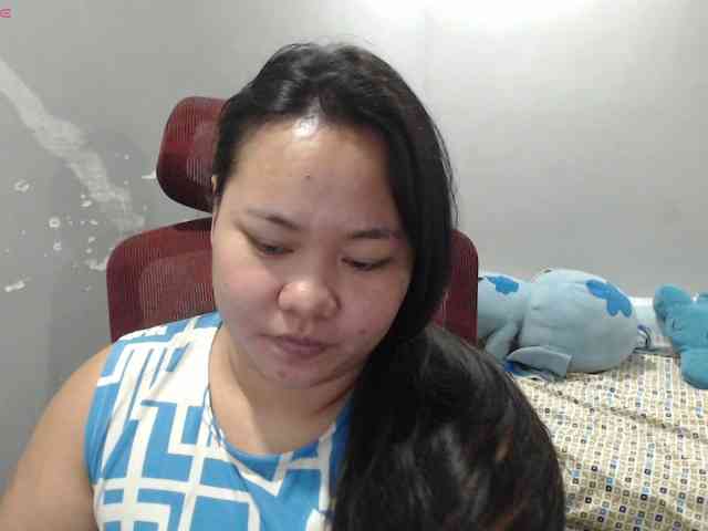 BubbleButtPinay webcam