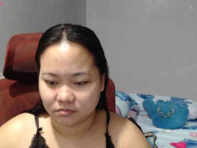 BubbleButtPinay webcam