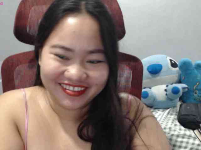 BubbleButtPinay webcam