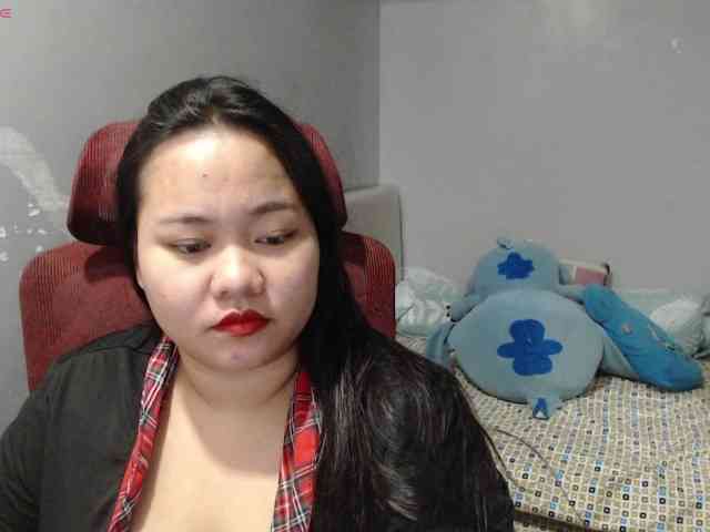 BubbleButtPinay webcam