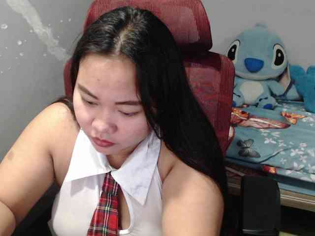 BubbleButtPinay webcam