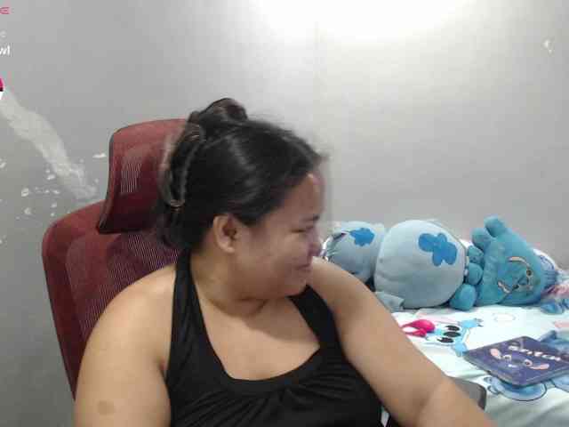 BubbleButtPinay webcam