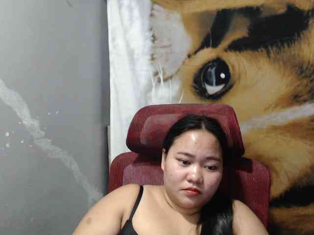 BubbleButtPinay webcam