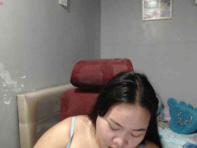 BubbleButtPinay webcam