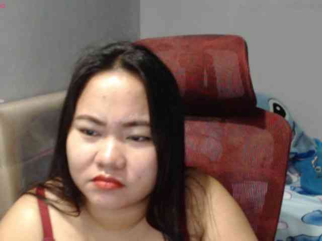 BubbleButtPinay webcam