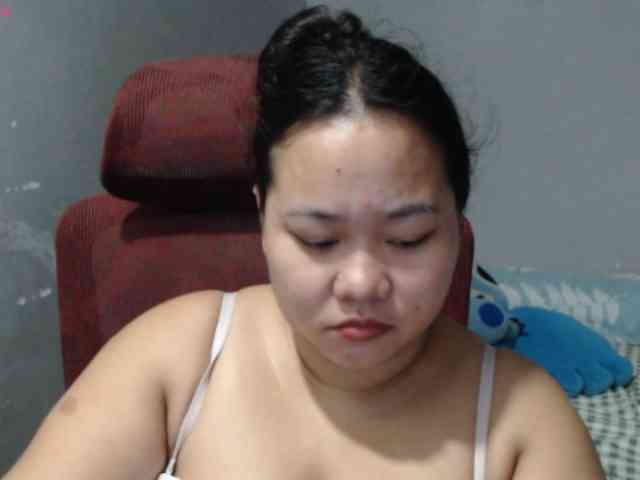 BubbleButtPinay webcam