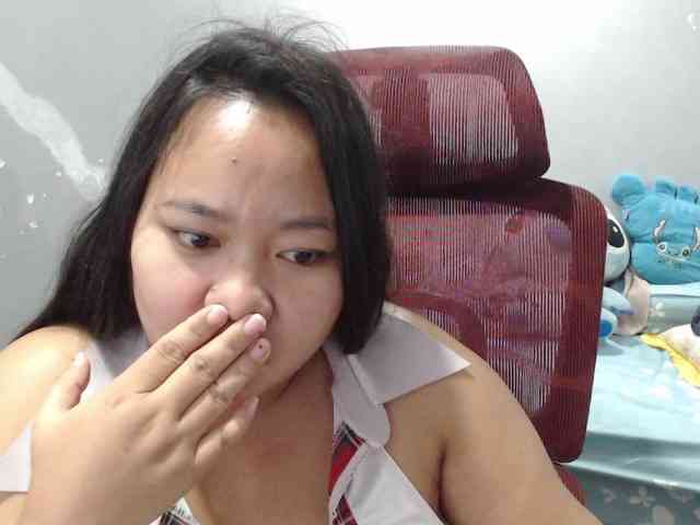 BubbleButtPinay webcam