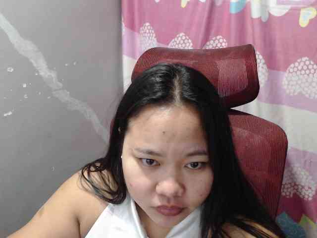 BubbleButtPinay webcam