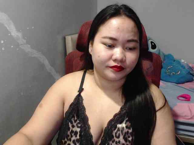 BubbleButtPinay webcam