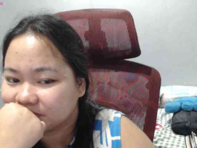 BubbleButtPinay webcam