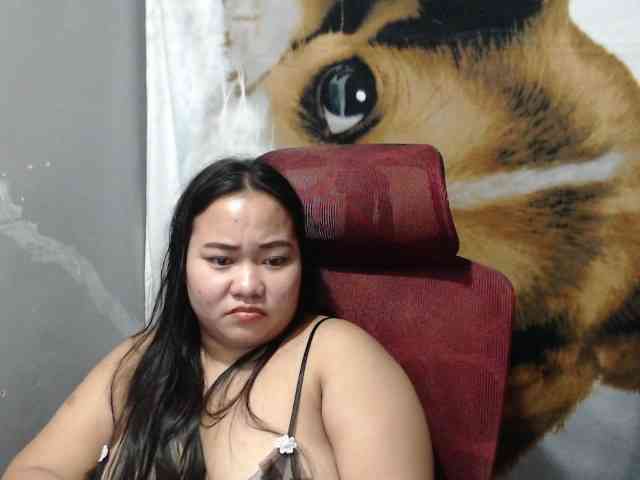 BubbleButtPinay webcam