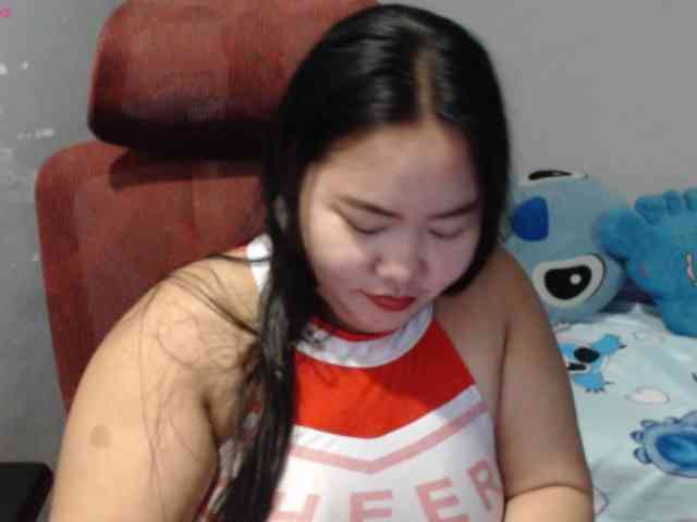 BubbleButtPinay webcam