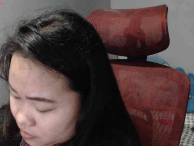BubbleButtPinay webcam