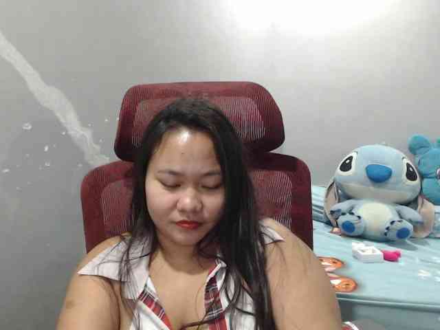 BubbleButtPinay webcam