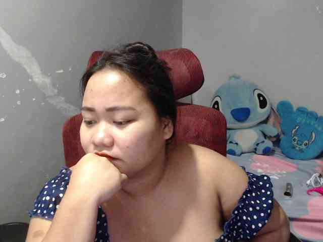 BubbleButtPinay webcam