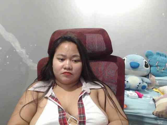 BubbleButtPinay webcam