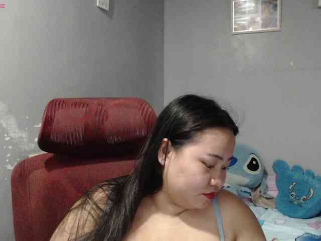 BubbleButtPinay webcam