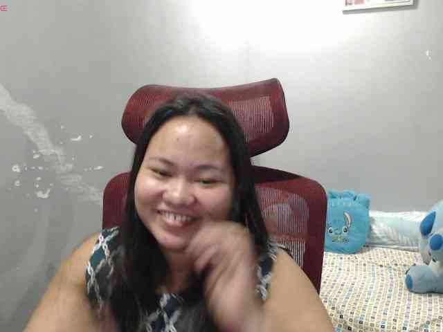 BubbleButtPinay webcam