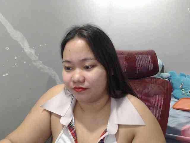 BubbleButtPinay webcam