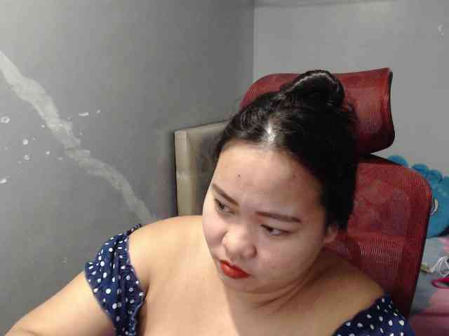 BubbleButtPinay webcam