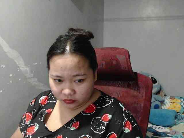 BubbleButtPinay webcam