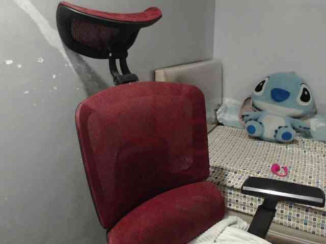 BubbleButtPinay webcam