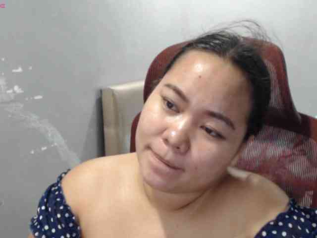 BubbleButtPinay webcam