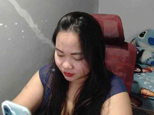 BubbleButtPinay webcam