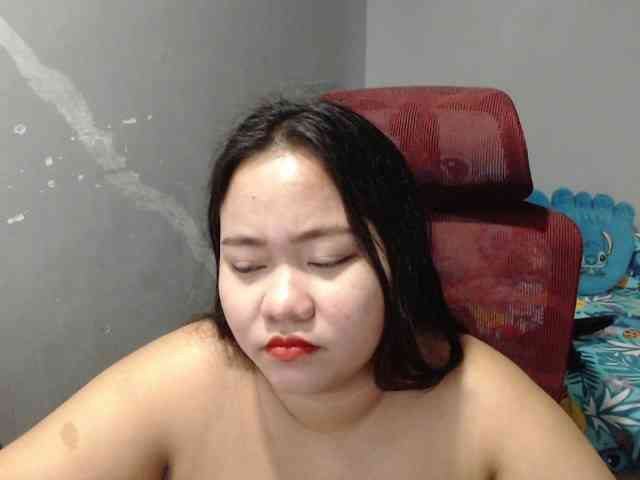 BubbleButtPinay webcam