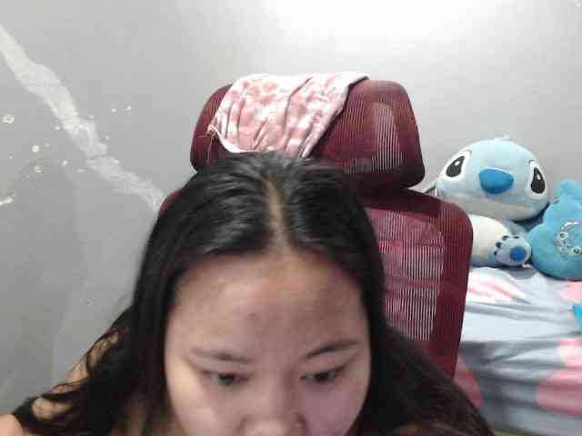 BubbleButtPinay webcam