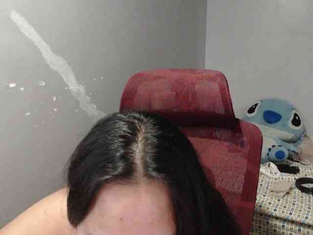 BubbleButtPinay webcam