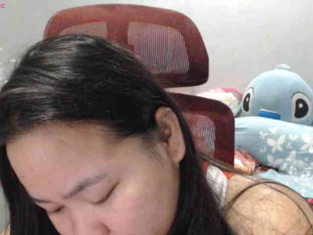BubbleButtPinay webcam