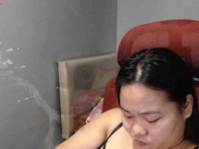 BubbleButtPinay webcam