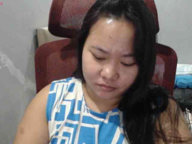 BubbleButtPinay webcam