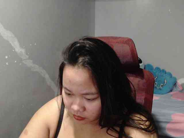 BubbleButtPinay webcam