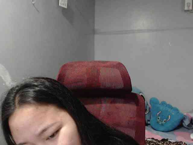 BubbleButtPinay webcam